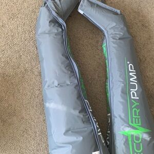 Therabody Gray Compression Pump with Green Accents